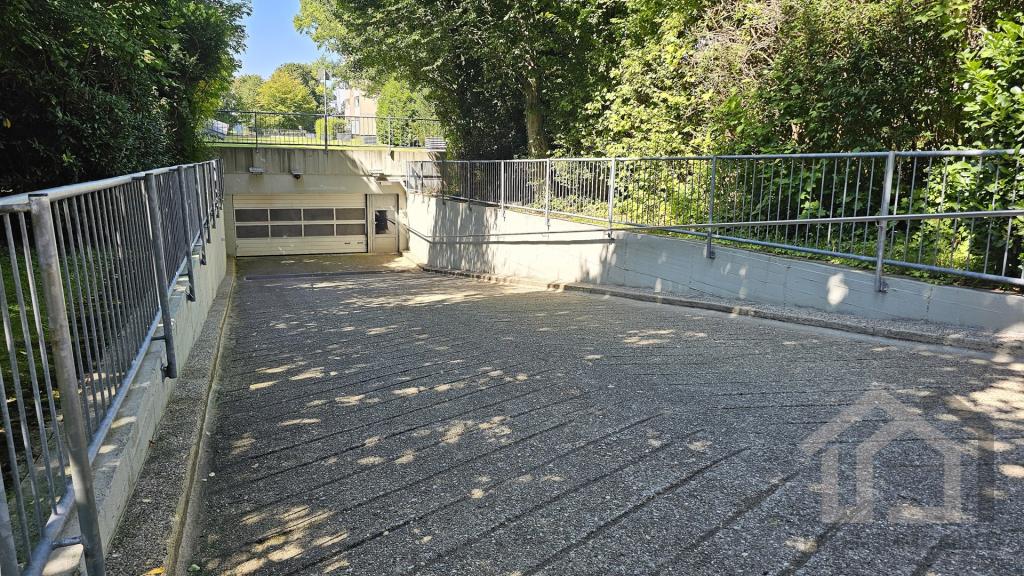 Garagenzufahrt