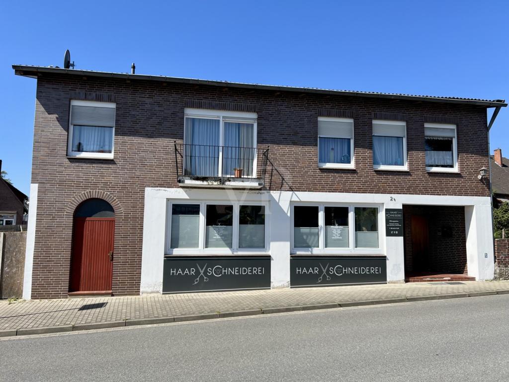 Wohn- und Geschäftshaus