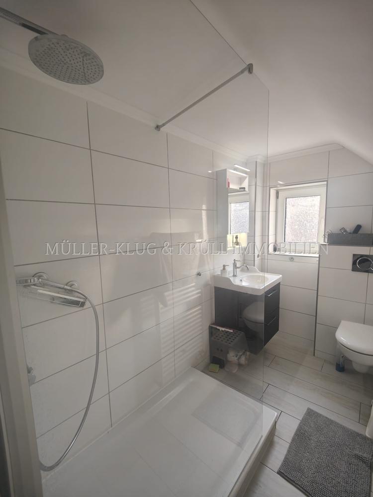 2,5 Zimmer-Mietwohnung im 1. Obergeschoß mit Balkon in Langenhorn - Foto 4