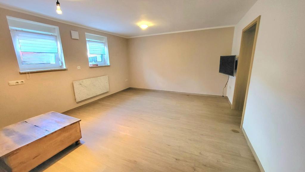 Charmante, renovierte 2-Zimmer-Wohnung mit hochwertiger Einbauküche - Foto 1