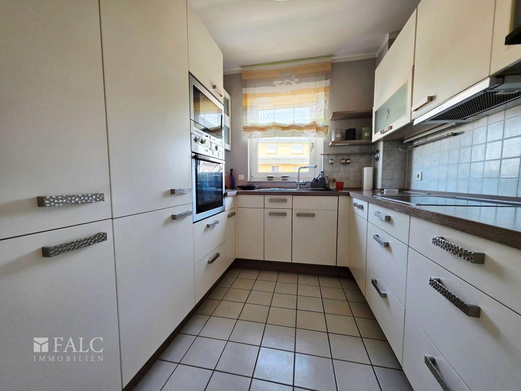 Helle Wohnung mit fußläufig guter Anbindung, West-Balkon und Tiefgaragenstellplatz - Foto 3