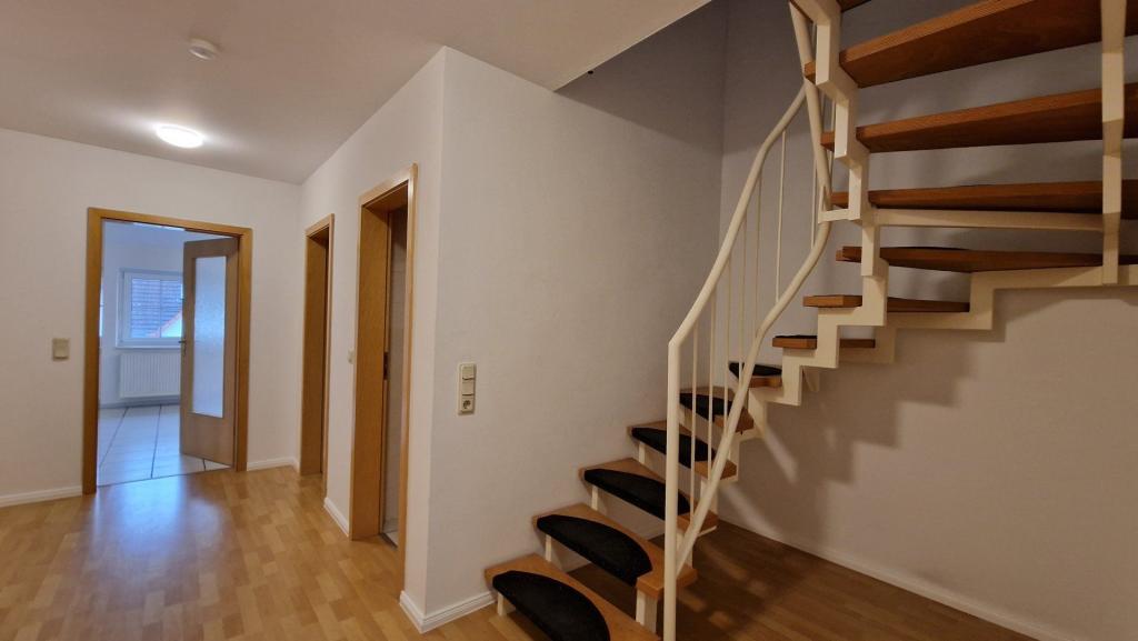 Flur mit Treppe