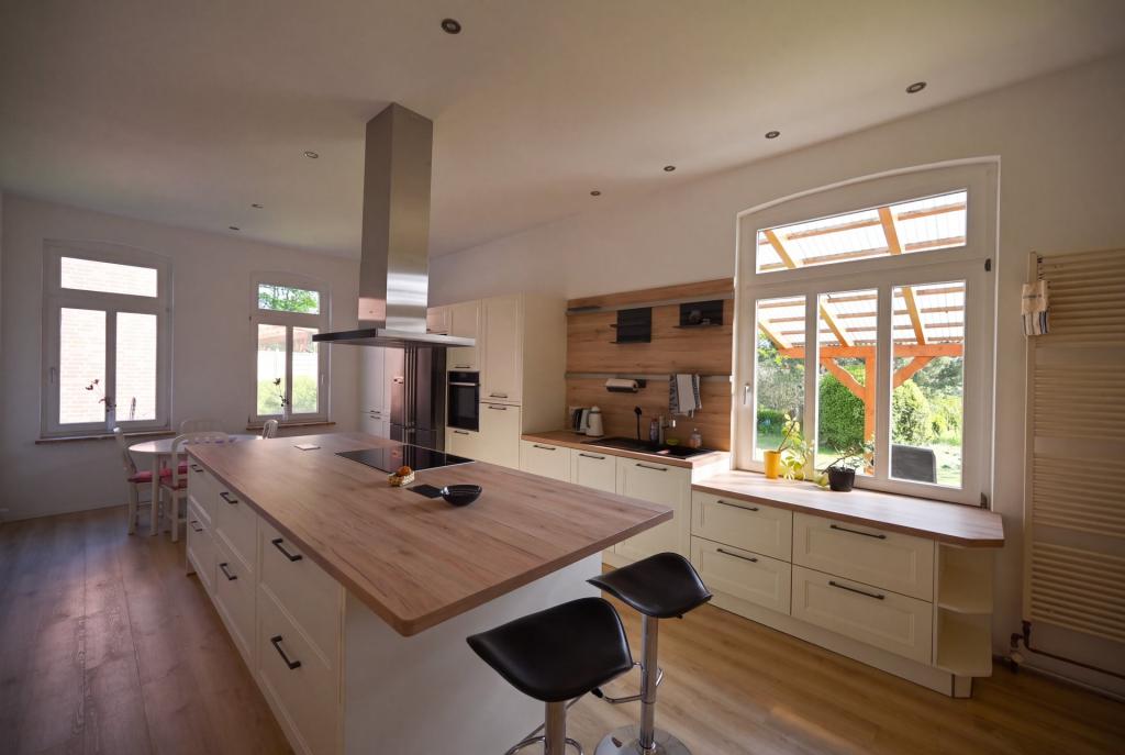 VORSCHAU | 180m² Wohnung in Landhaus mit Gartenanteil nahe Hude - Photo 1
