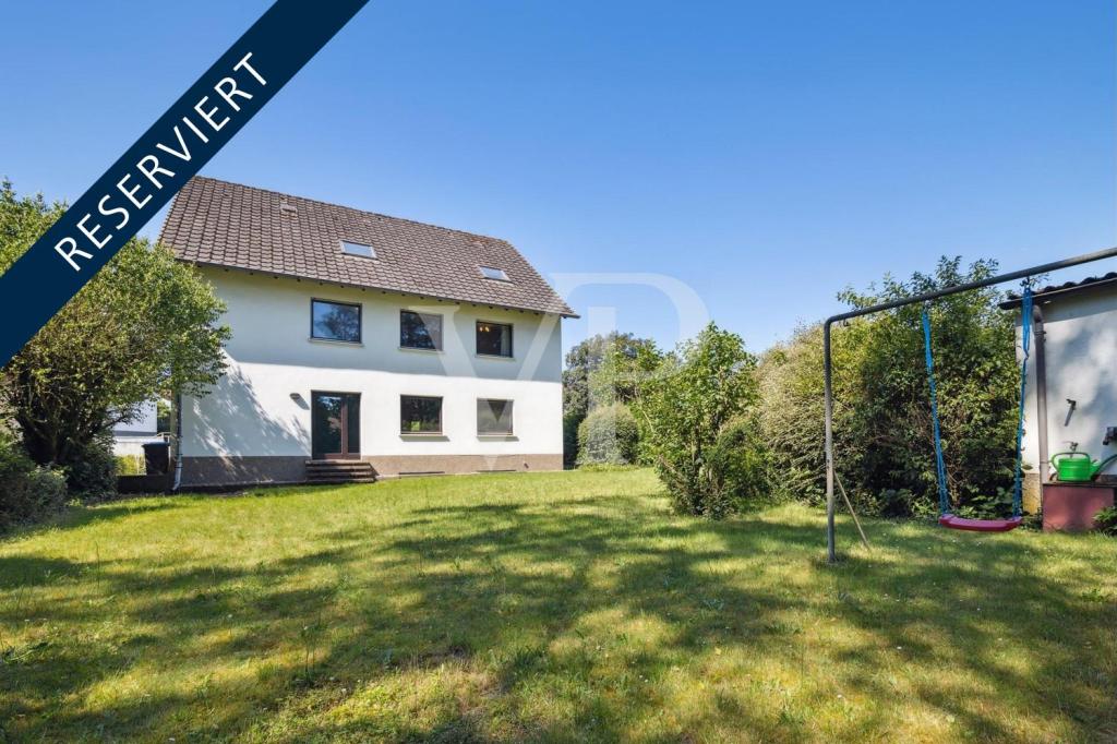 Rückansicht 2-3 Familienhaus