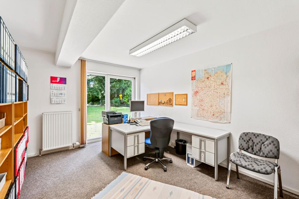 Zimmer Einheit rechts zum Garten