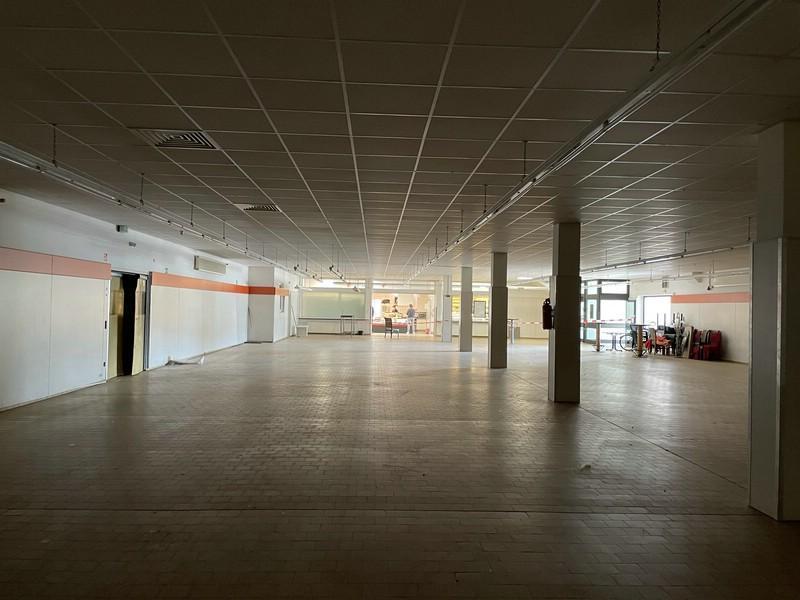 2 Verkaufshalle 4