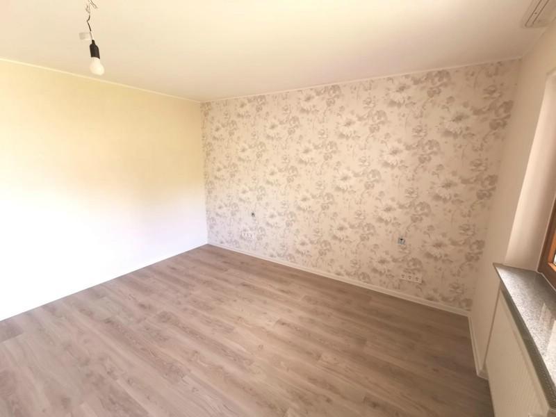 34 Schlafzimmer