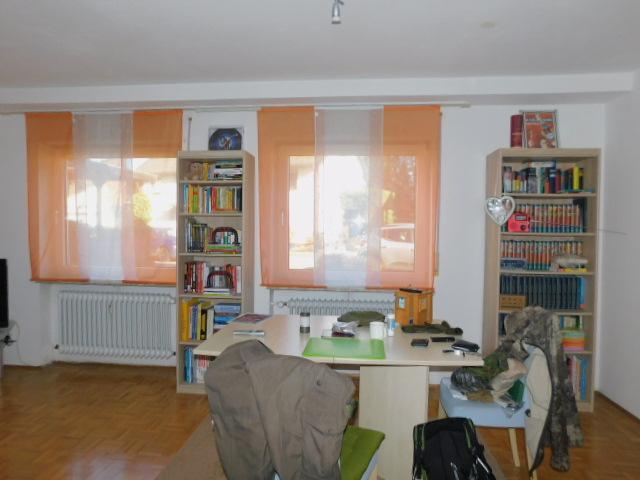 LB40-1 Wohnzimmer Souterrain Whg.