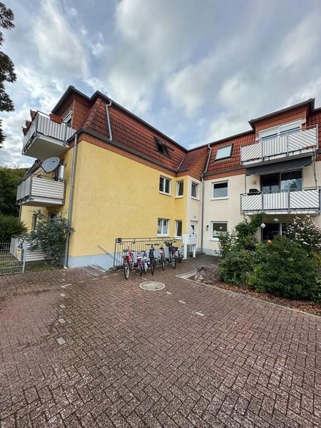 1 Beide Gebäude