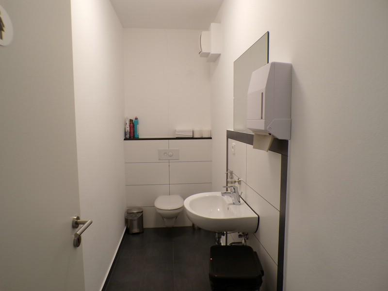 18a I.OG - Damen-WC