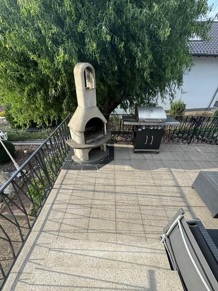 18 Terrasse mit Grill