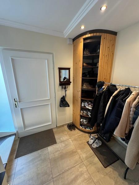 44 Flur mit Schuhschrank