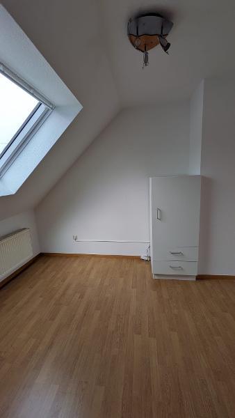 Helle 2,5-Zimmer-Dachgeschosswohnung mit Garage – modernisiert & sofort bezugsfrei - Foto 5