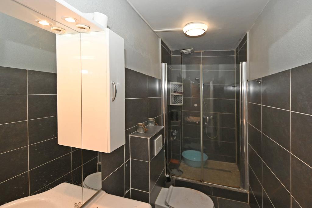 modernes Duschbad