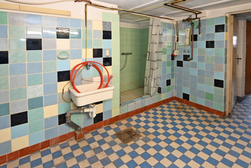 Kellerdusche im Anbau