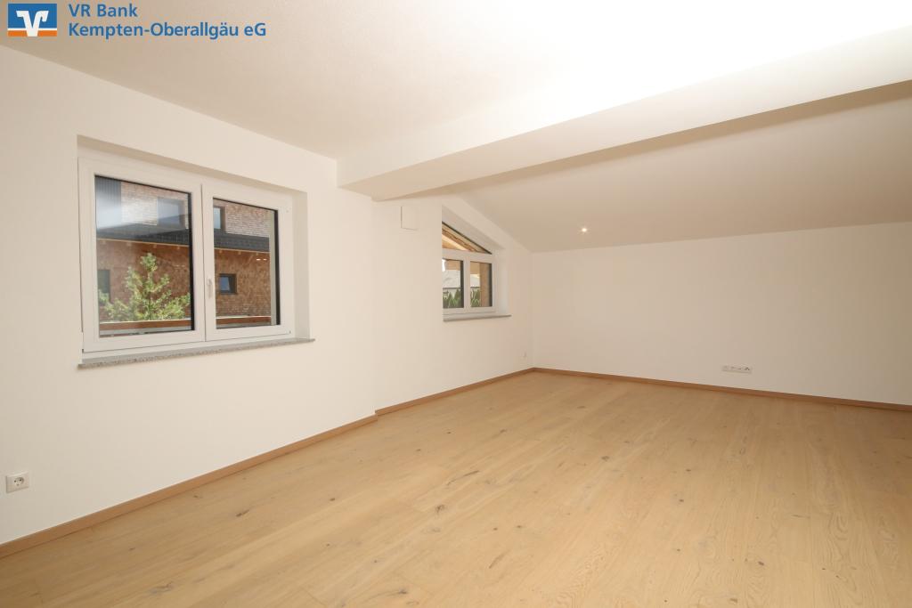 Exklusives Wohnen mit viel Platz und Privatsphäre - Foto 1