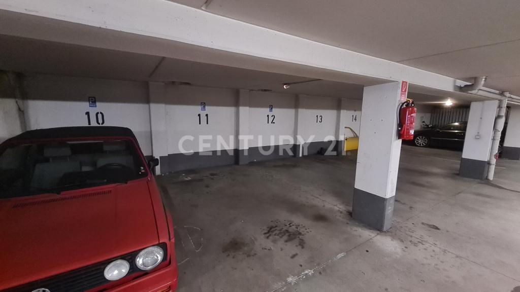 3 Tiefgaragenstellplätze