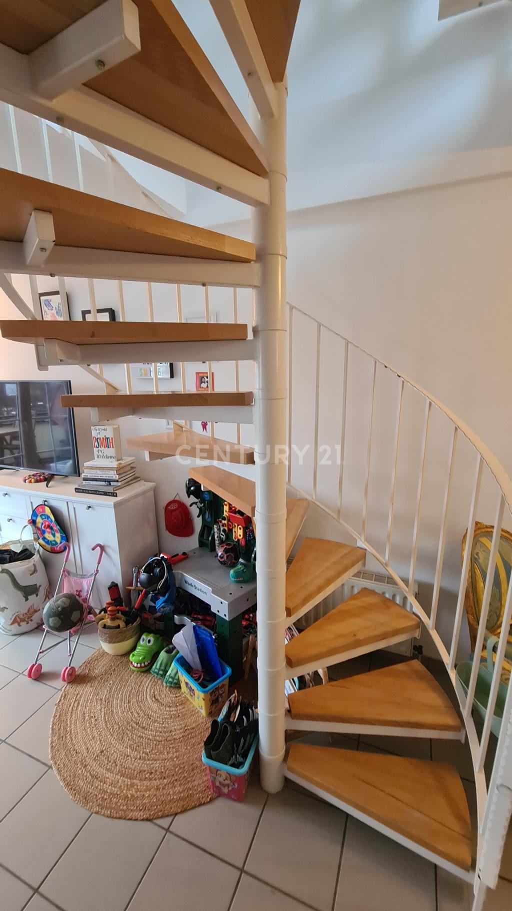 Treppenaufgang zum  2. OG