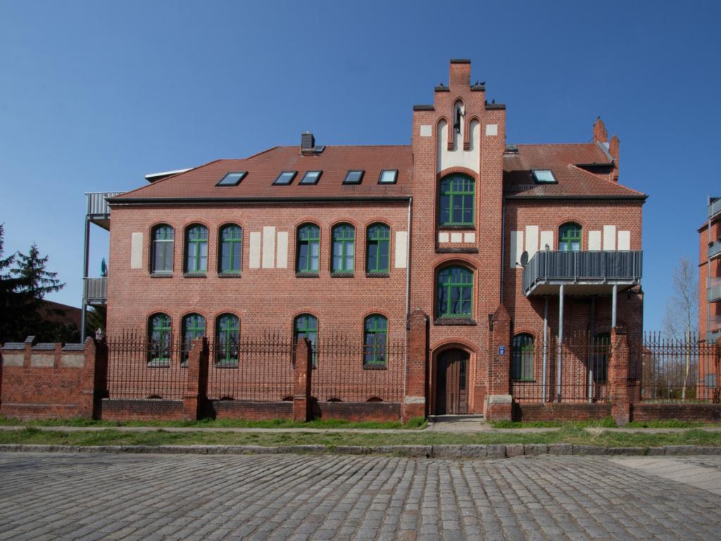 Straßenansicht