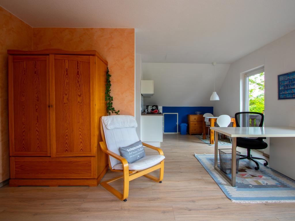 Möbliertes Apartment mit großem Südbalkon und weitem Blick - Foto 1