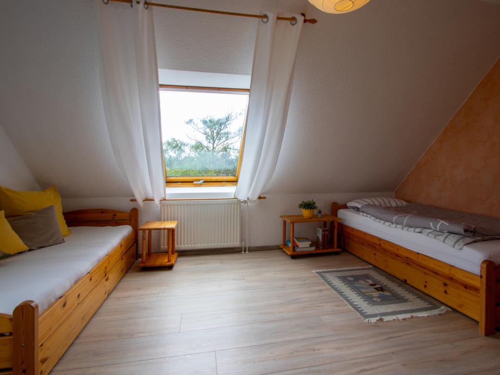 Möbliertes Apartment mit großem Südbalkon und weitem Blick - Photo 2