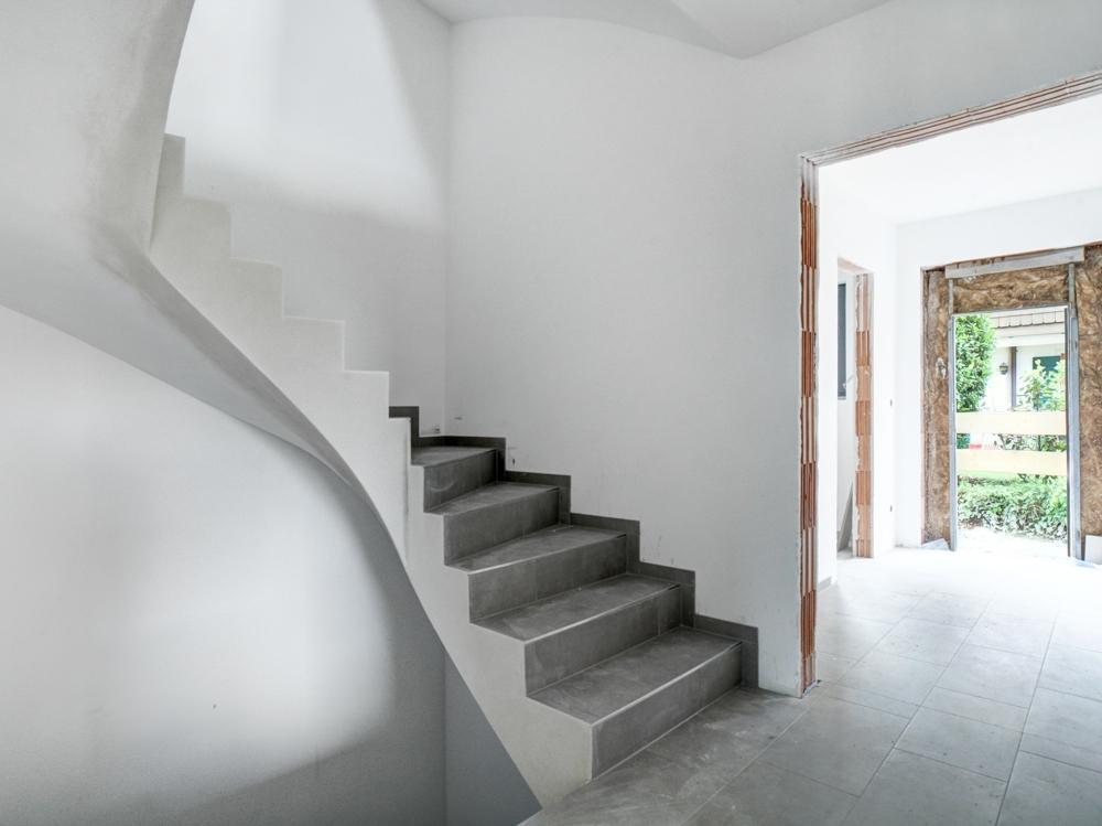 Treppenhaus/Eingang l Aktueller Baufortschritt