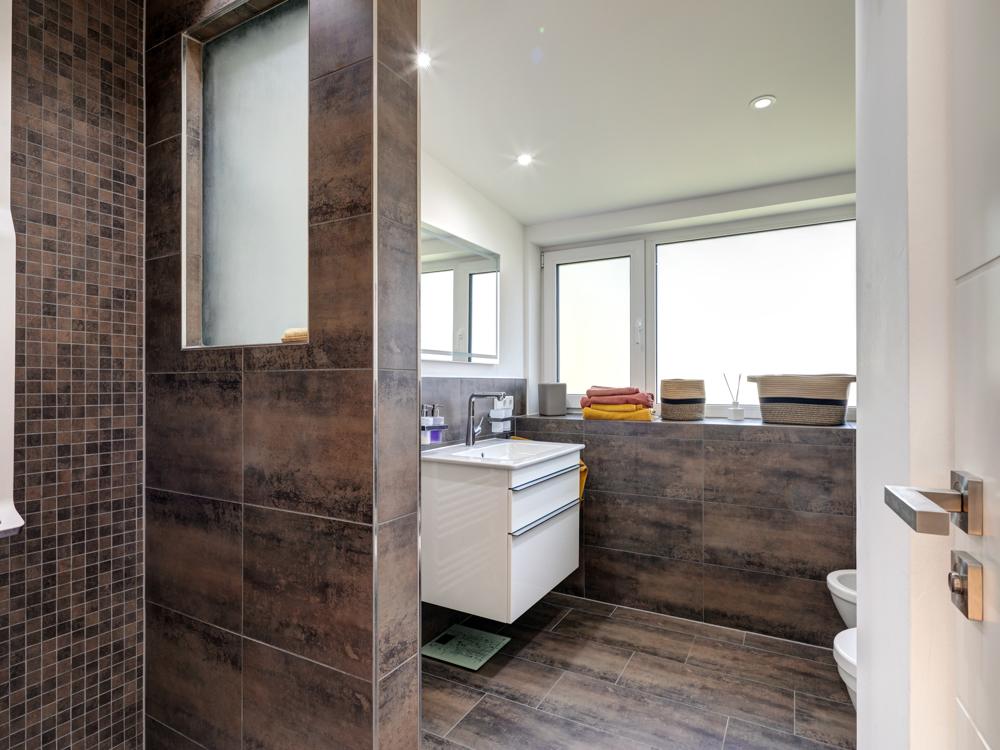 Badezimmer DG