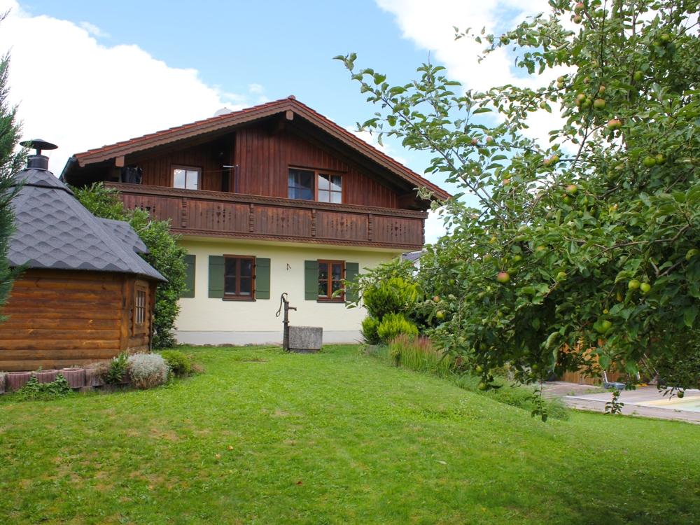 Garten l Hausansicht