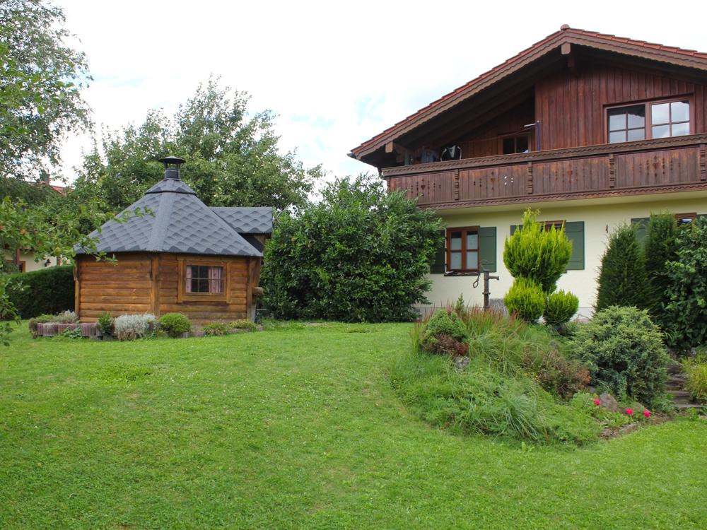 Garten l Hausansicht