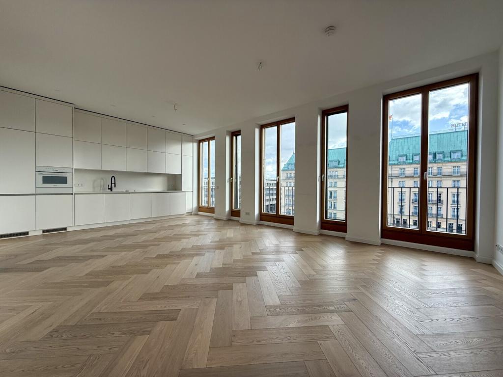 Luxuriöse 2-Zimmer-Residenz mit Blick auf das Hotel Adlon - Photo 4