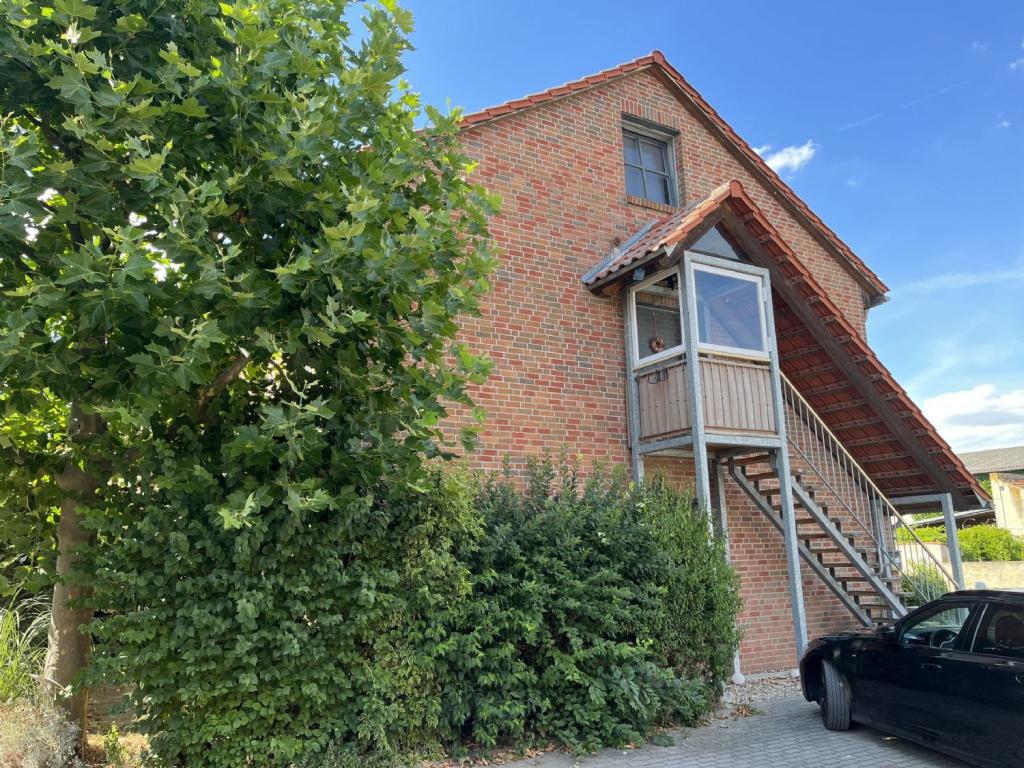 Maisonettwohnung 2,5 Zimmer Wohnung in ländlicher Randlage Magdeburg Ostelbien - Photo 1