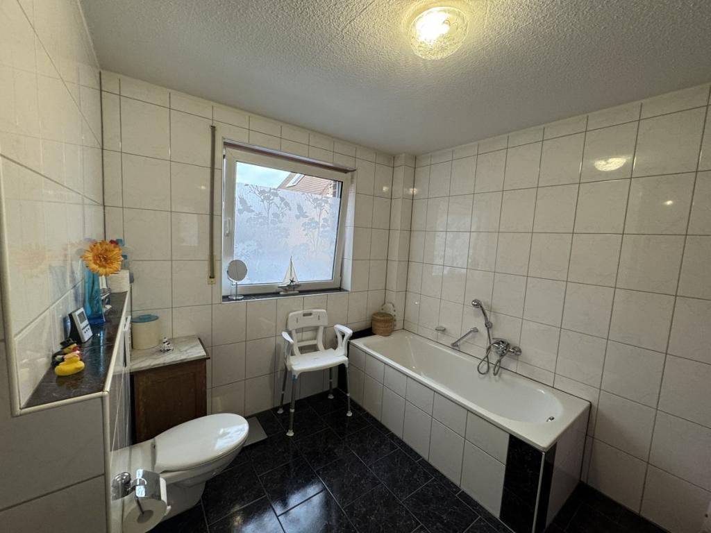 Badezimmer EG