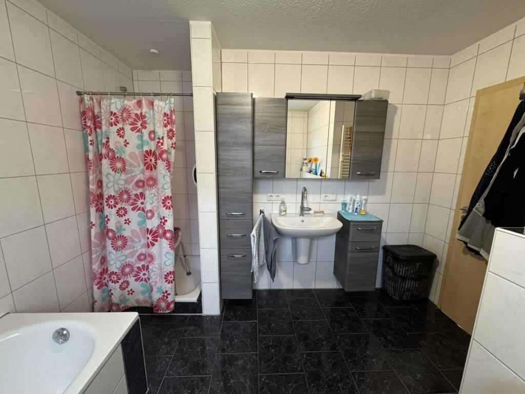 Badezimmer EG