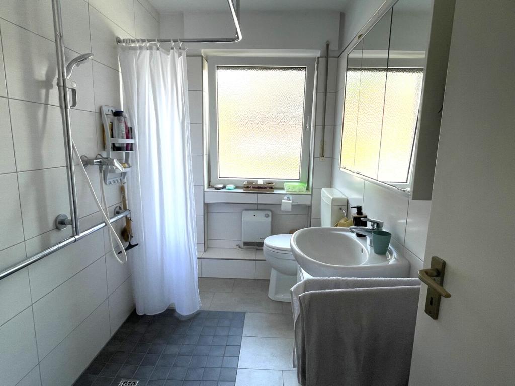 Badezimmer EG