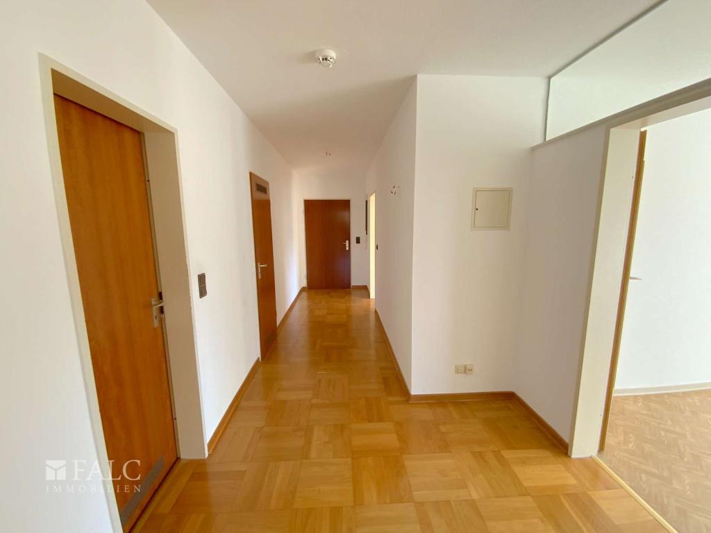 Helle, geräumige 2-Zimmer-Wohnung mit großem Balkon - Foto 3