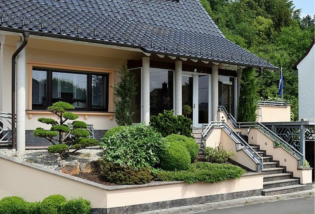 Hausansicht Front Foto 1