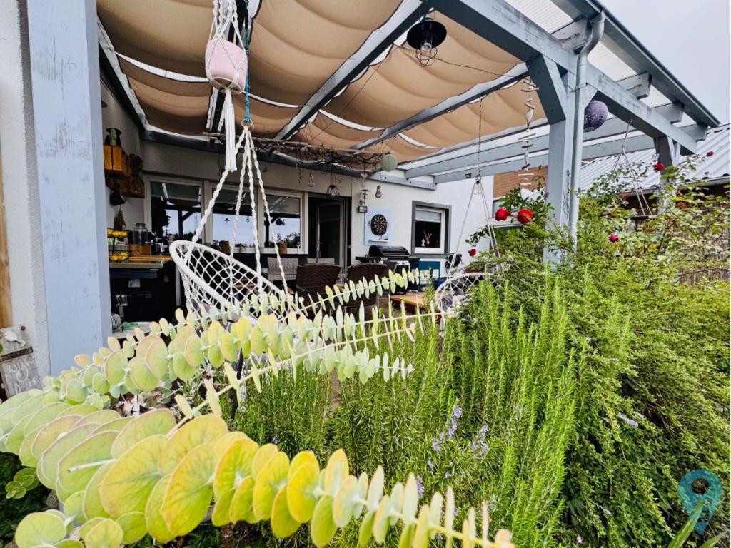 Aussenfoto5, überdachter Terrassenbereich, Südausrichtung