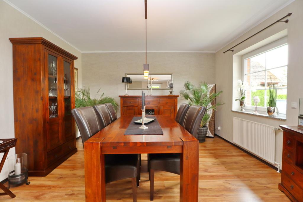Wohnzimmer (2)