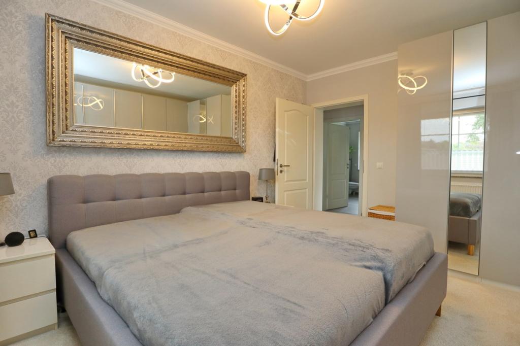 Elternschlafzimmer (2)
