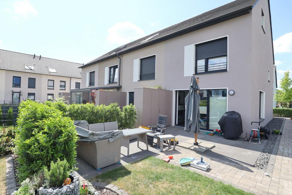 Terrasse & Rückansicht