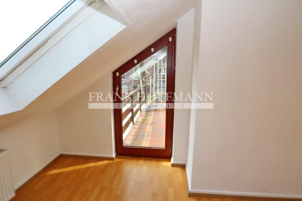 1. Schlafzimmer DG (2)