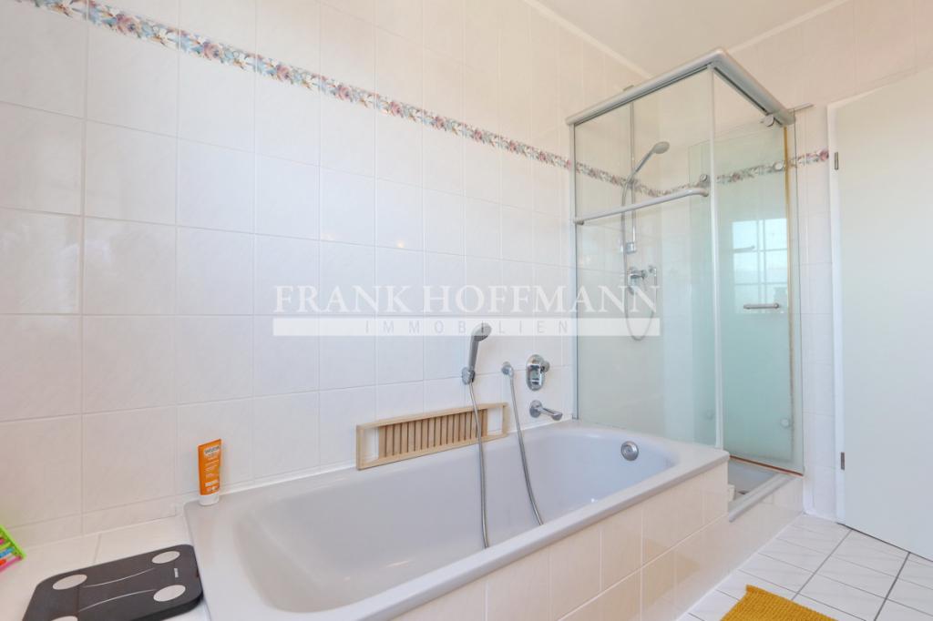 Wanne und Dusche
