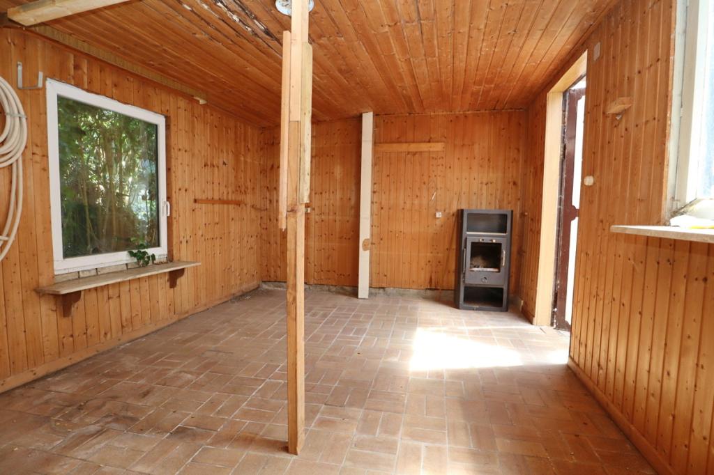 Schuppen (2)