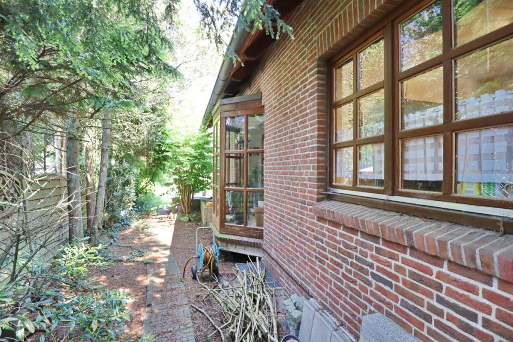Hausseite links