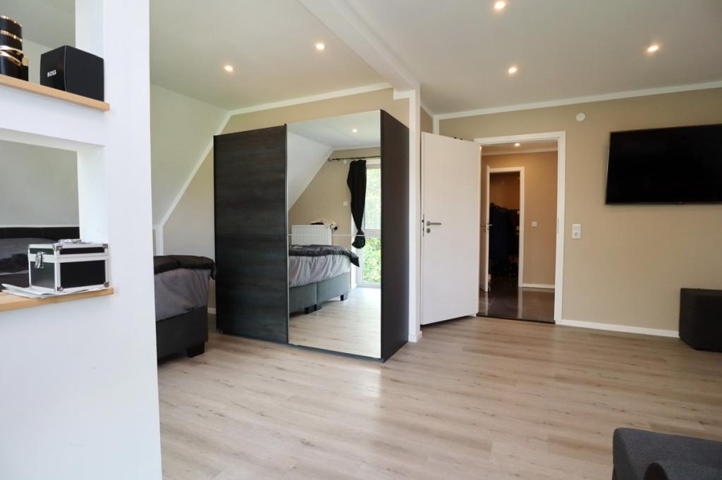 Schlafzimmer oben (1)