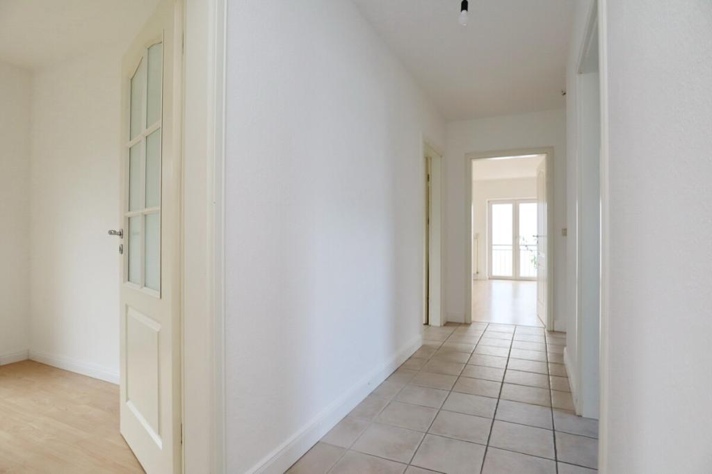 Attraktive 3 Zimmer Wohnung mit Balkon im Herzen von Kaltenkirchen - Foto 4