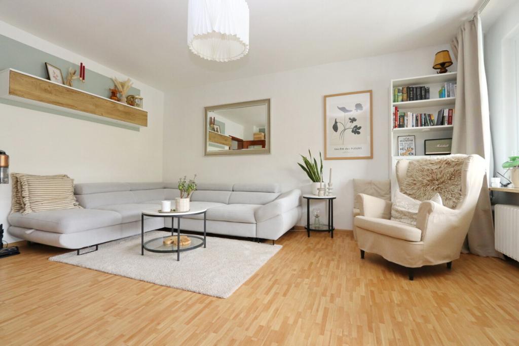 Modernisierte und großzügige 3-Zimmer-Wohnung in Innenstadtlage von Kaltenkirchen - Photo 1