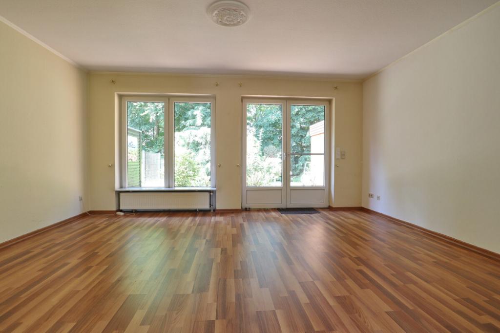 Zu mieten: Doppelhaushälfte mit Carport und Teilkeller in Henstedt-Ulzburg, Ortsteil Rhen - Photo 1