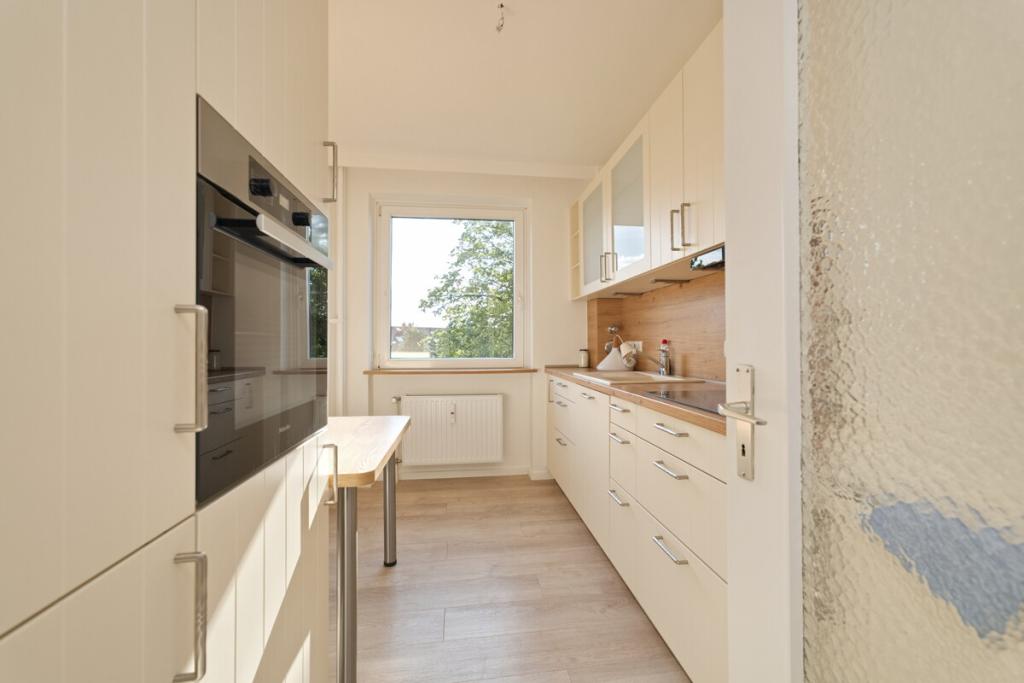 Gepflegte 3-Zimmer-Wohnung mit Loggia und hauseigenem Schwimmbad in Henstedt-Ulzburg - Photo 3