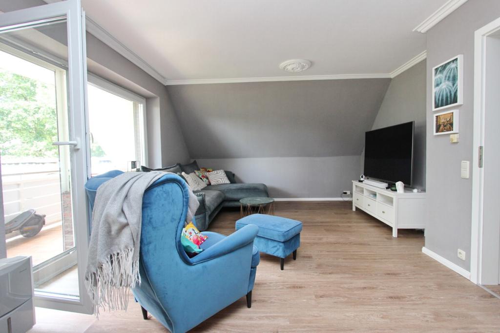 Großzügige 4-Zimmer-Wohnung mit ausgebautem Dachstudio & sonniger Dachterrasse in Kaltenkirchen - Photo 1